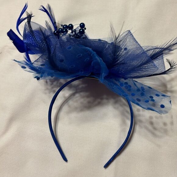 Royal Blue Fascinator w/ polkadot mesh and clip attachment and headband - Picture 4 of 8